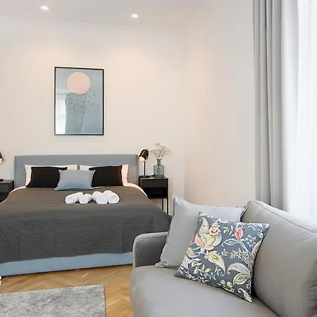 Wanderlust Apartments-2